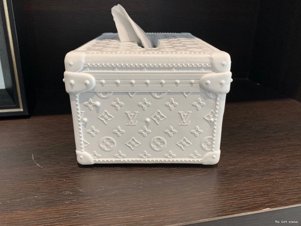TISSUE LV CUSTOM BOX COVER 0803